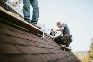 Local Roofers in Manor Creek, KY